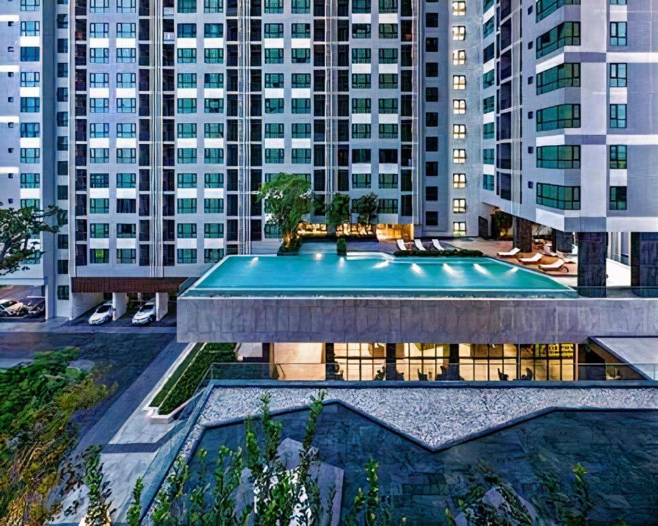 The Base Central Pattaya -Luxury Condo -Free Wifi Exterior photo