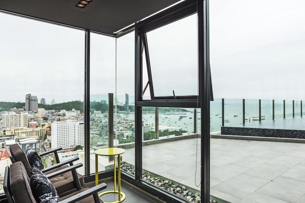 The Base Central Pattaya -Luxury Condo -Free Wifi Exterior photo